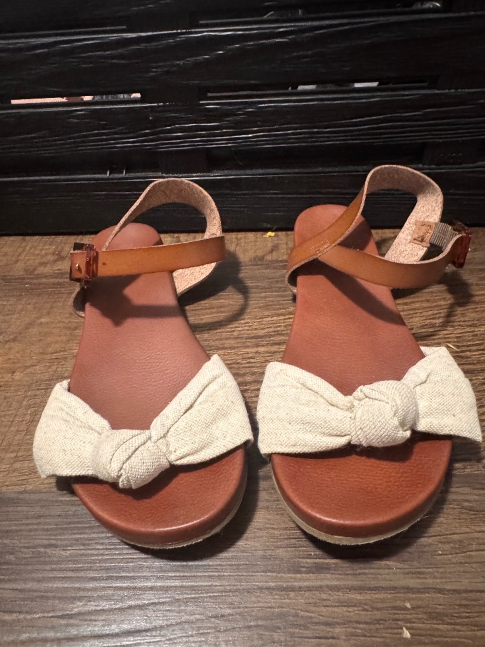 Women’s 8 Mia Sandals